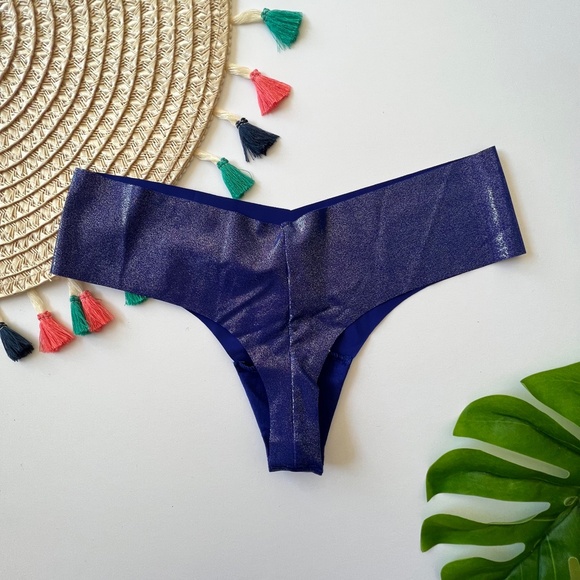 Victoria's Secret Sexy Illusions No Show Thong Panty Violet Shimmer M NEW - Picture 7 of 7